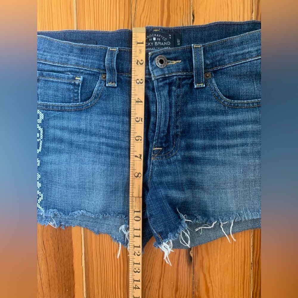 Lucky Jean Shorts - Picture 5 of 6